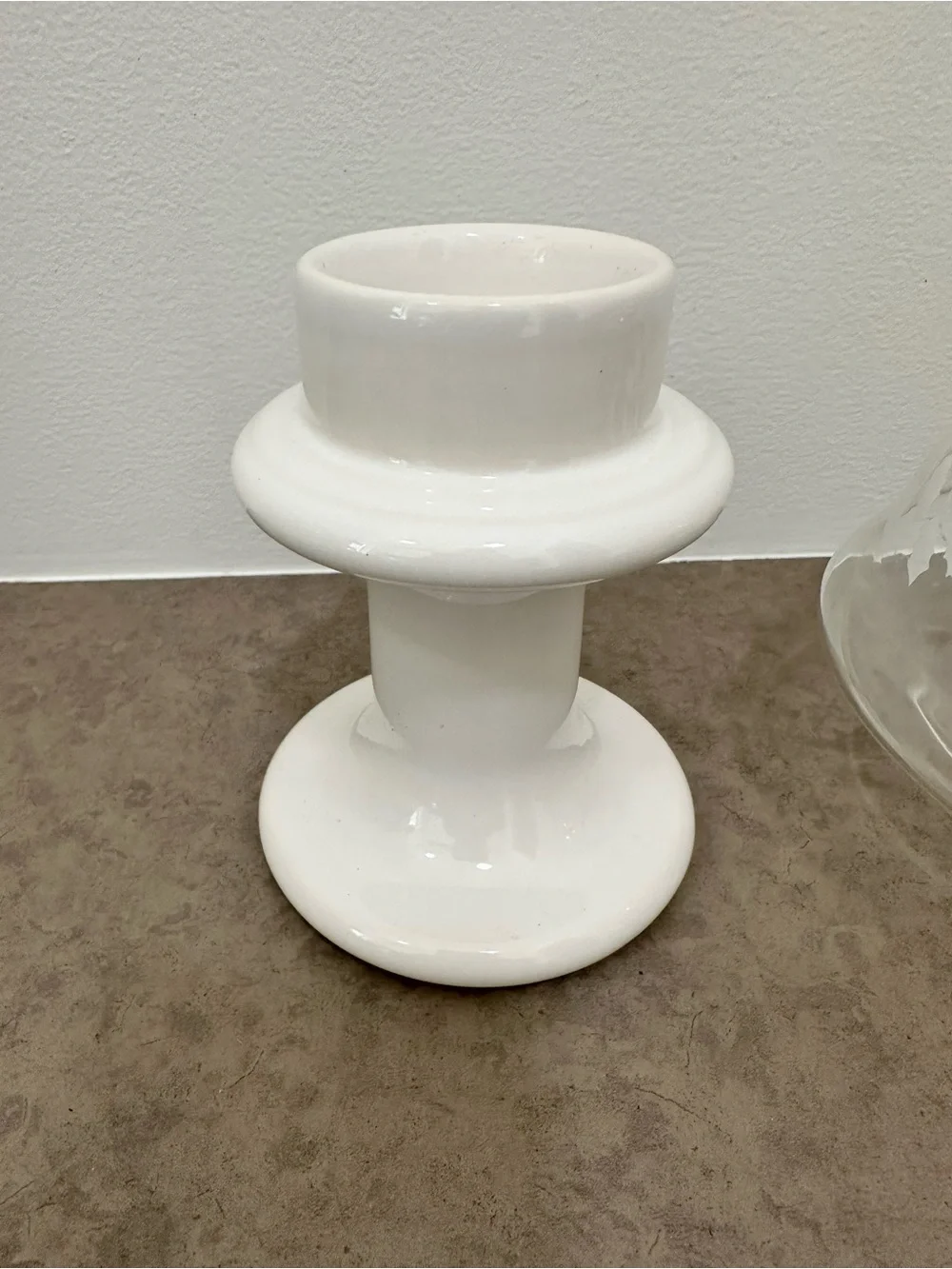 Vintage Style Glass Hurricane Candle Fairy Lamp White Base Simple Leaf Design